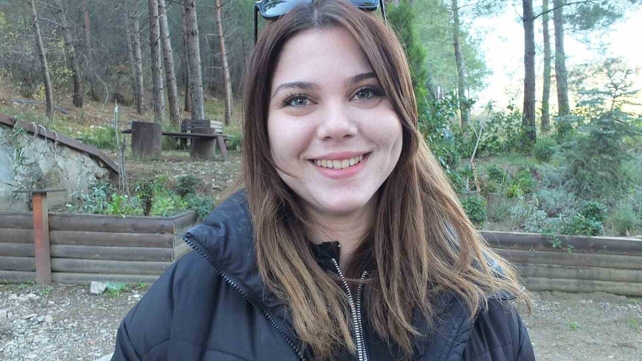 Kazdağları'nda Üniversiteliler Bal Ormanına Kestane ve Fidan Ekti