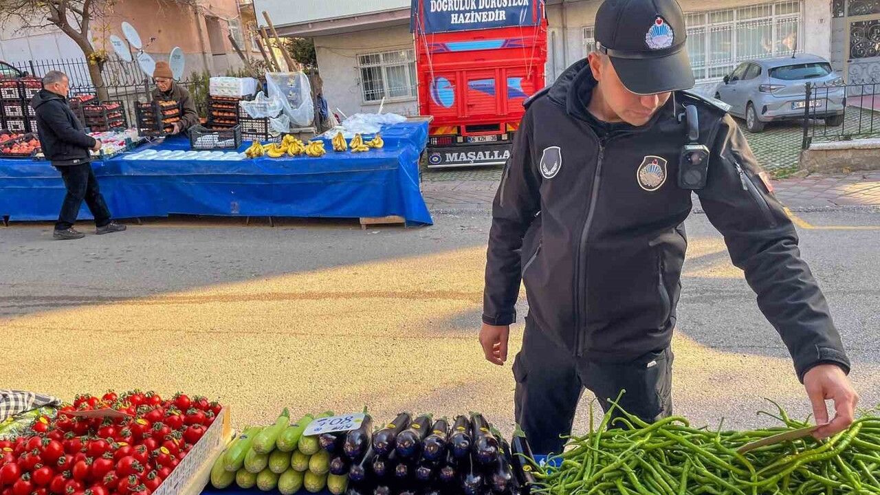 Keçiören Belediyesi'nden yaka kameralı pazar denetimi