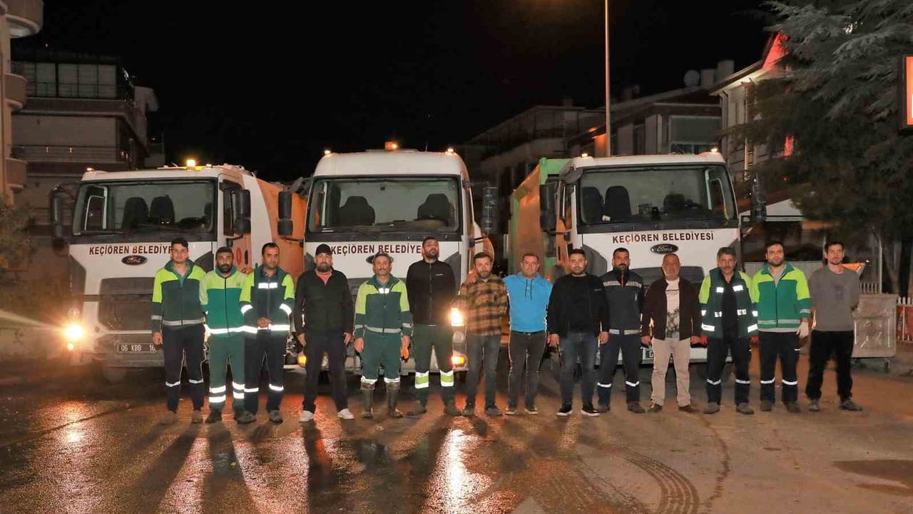 Keçiören Belediyesi pazar temizliğini aralıksız sürdürüyor