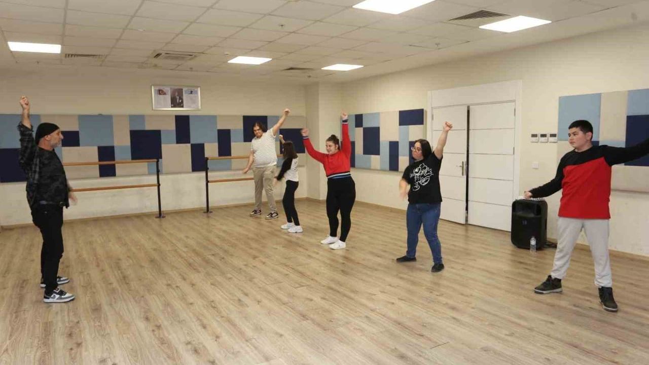 Kepez’de Bir Nefes Ver Hayatıma ile özel bireylere spor ve sanat imkanları