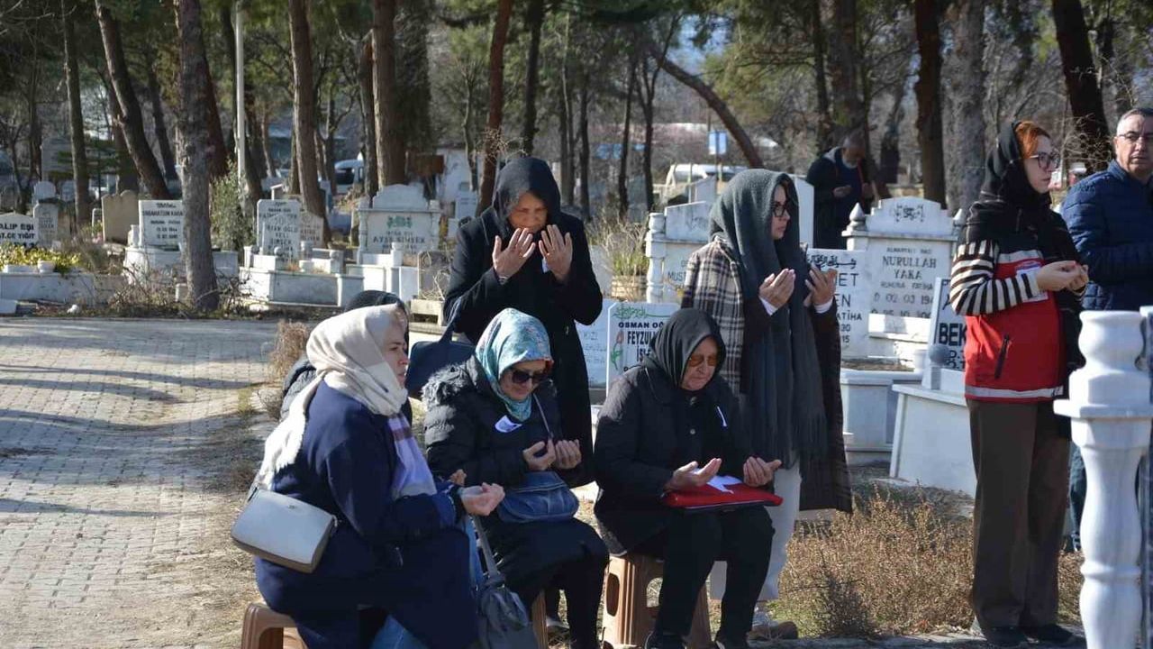 Kıbrıs Gazisi Refik Şarlak, Korkuteli’de Askeri Törenle Uğurlandı