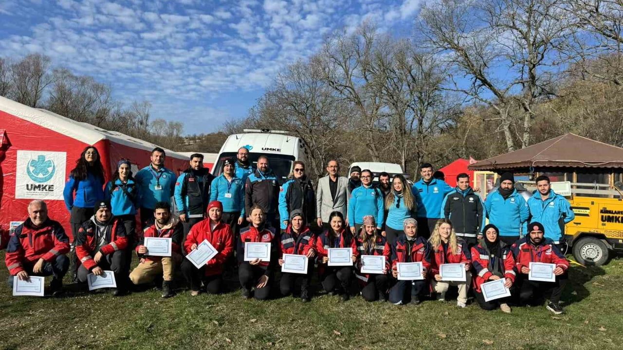 Kırklareli’de 11 sağlık personeline UMKE belgesi verildi