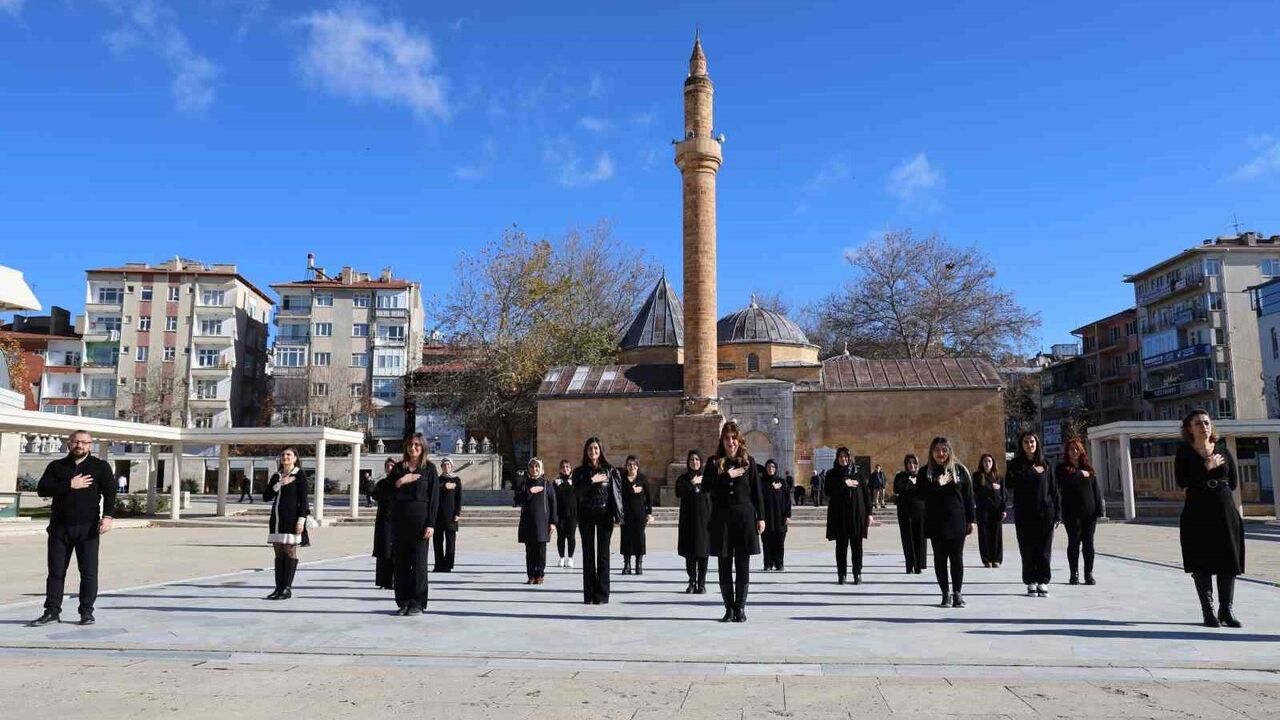 Kırşehir Ahilik Müzesi'nde yazma eserler sergisi ziyaretçi sayısını ikiye katladı