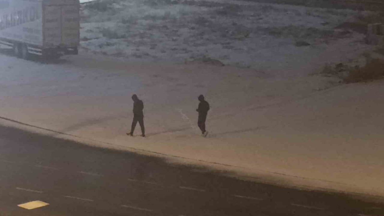 Kırşehir'de kar eğitimi etkiledi: Okullara 1 gün ara