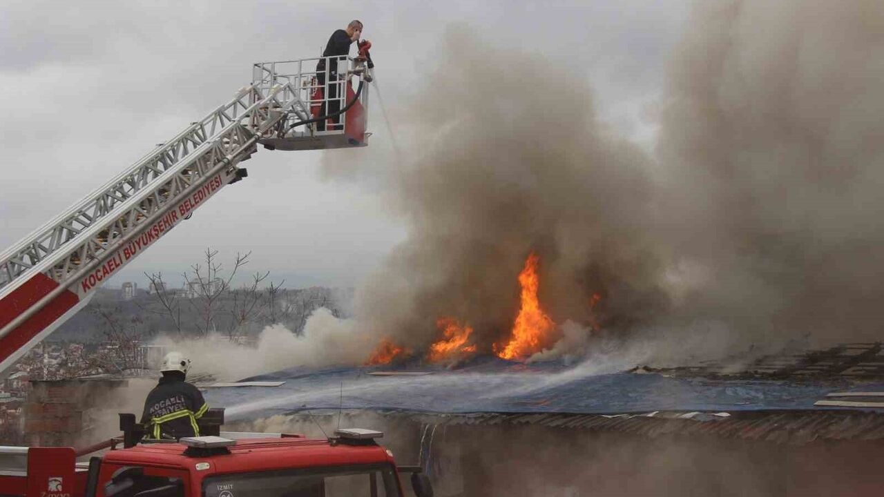 Kocaeli'de 2022'deki kavga davası yeniden görüldü: Ertaş Özariş'e 'öldürmeye teşebbüs'te tahrik indirimi