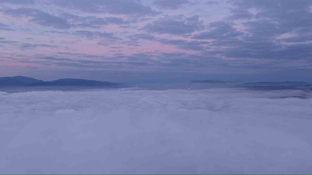 Kocaeli'de sabah sisleri kartpostallık görüntüler oluşturdu