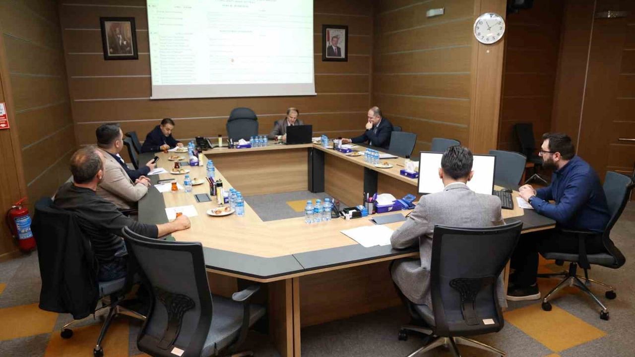 Kocaeli’de toplu taşımada 160 şoföre yaptırım, taksi durakları ihaleye çıktı