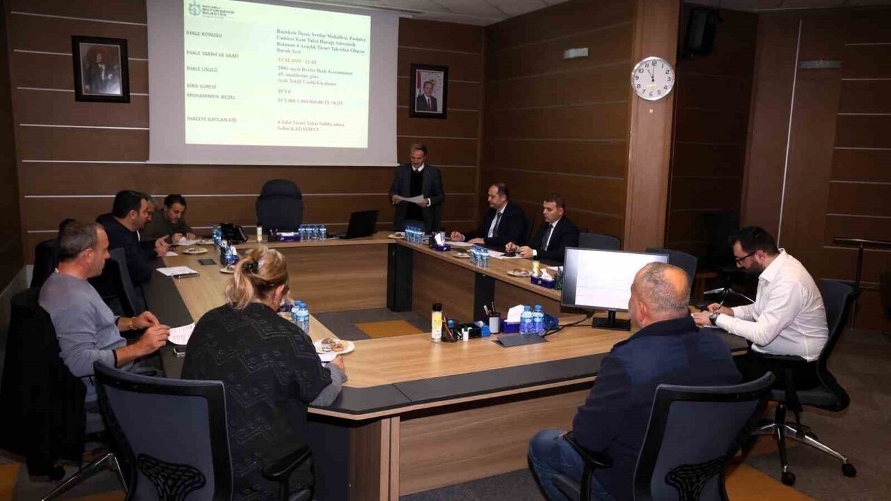 Kocaeli'de yılbaşı gecesi işletmeler 03.30'a kadar açık kalacak