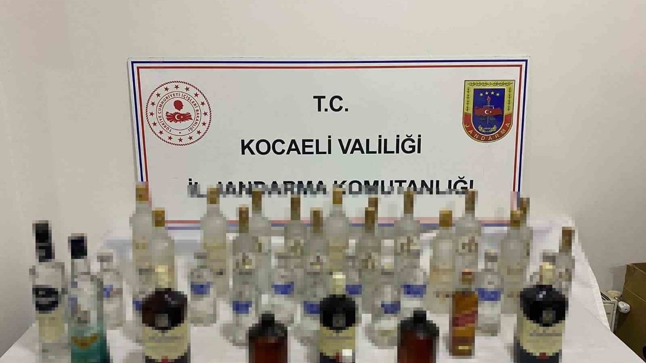 Kocaeli'de yılbaşı öncesi kaçakçılara darbe: Milyonluk sahte ürünler ele geçirildi