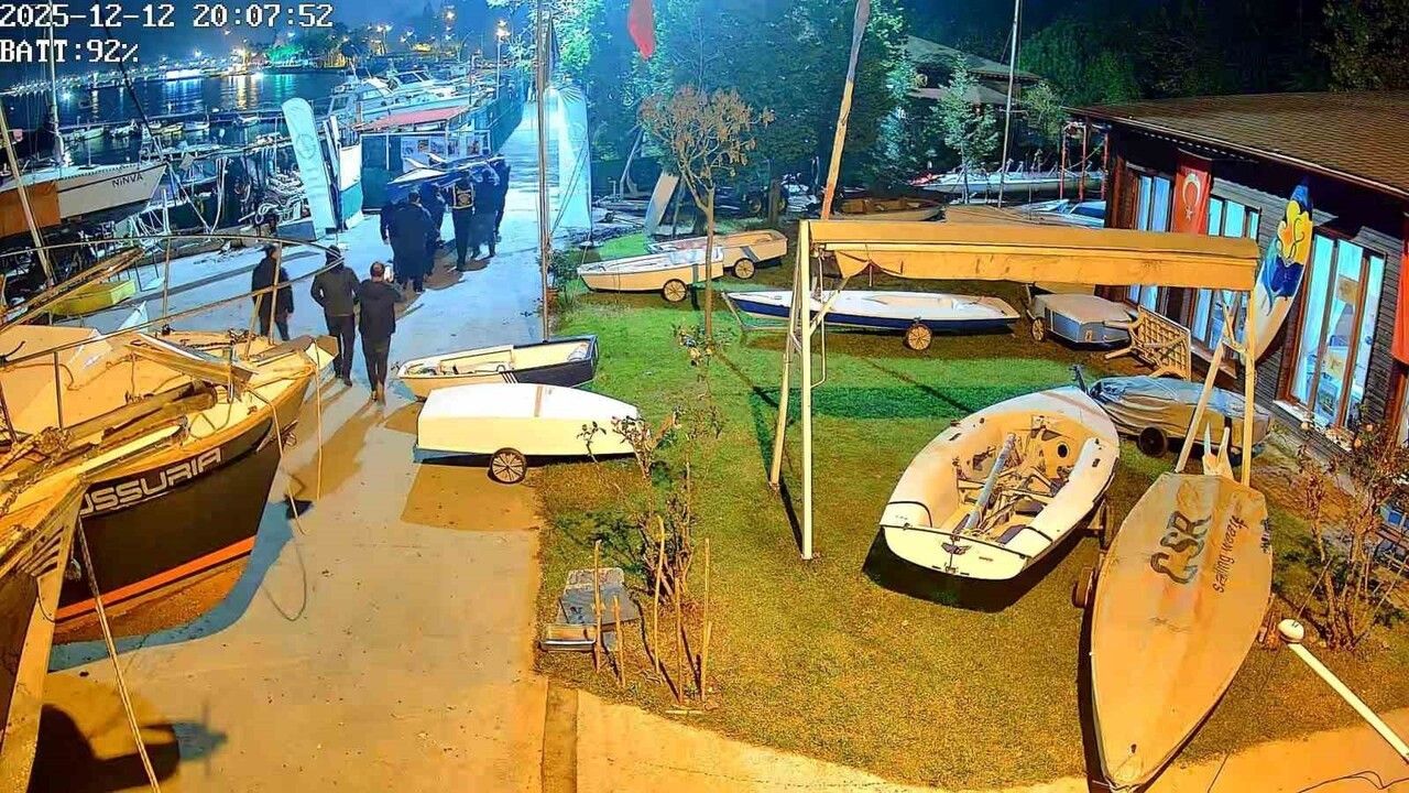 Kocaeli Derince'de yelken kulübüne kaçak tekne operasyonu