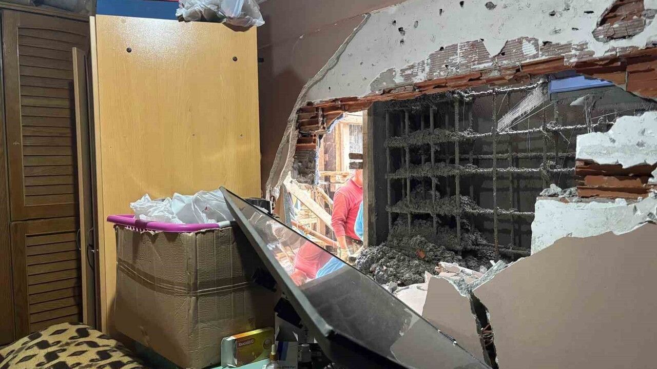 Kocaeli İzmit'te inşaat çalışması yatak odasının duvarını yıktı