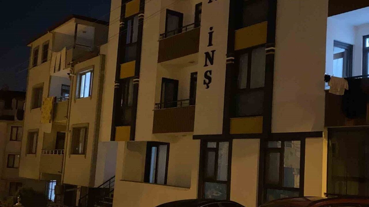 Kocaeli Körfez'de 16 yaşındaki genç evinde başından vurulmuş halde bulundu
