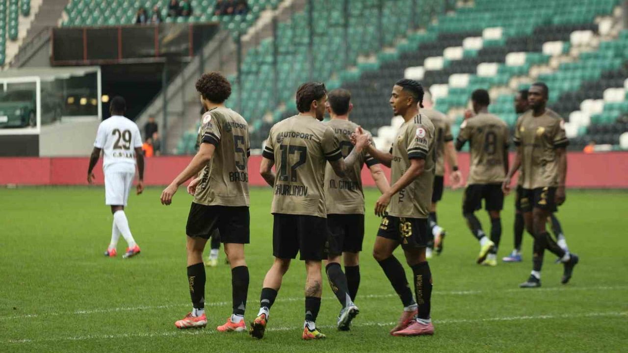 Kocaelispor 2-0 Erzurumspor FK — İlk Yarı