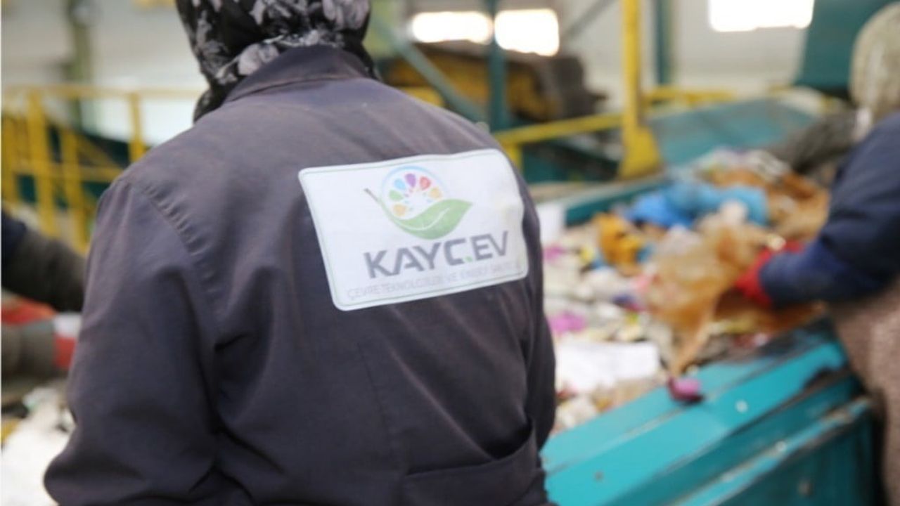 Kocasinan, geri dönüşümle 92 bin ağacı kurtardı