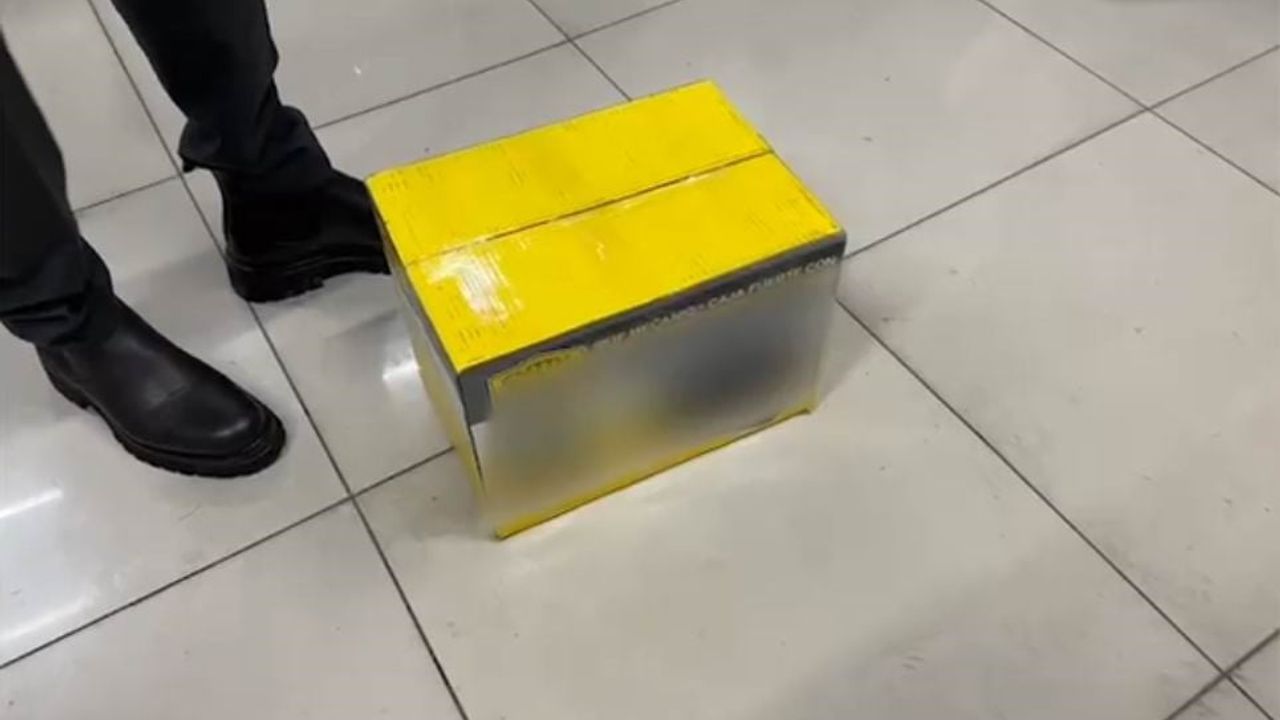 Konya'da kargo operasyonunda 100 ruhsatsız tabanca ele geçirildi