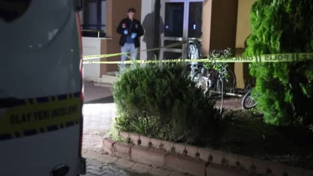 Konya'da karısını 22 bıçak darbesiyle öldüren koca ağırlaştırılmış müebbet hapse mahkûm edildi