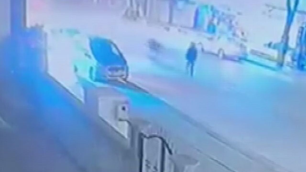 Konya'da motosiklet çarptı: 15 yaşındaki çocuğun yaralanma anı kamerada