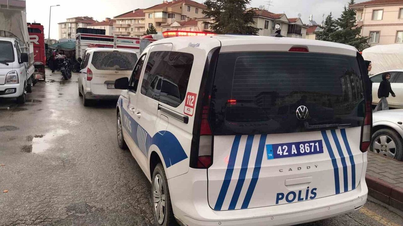 Konya Ereğli’de pazarda taşlı-sopalı kavga: 5 yaralandı