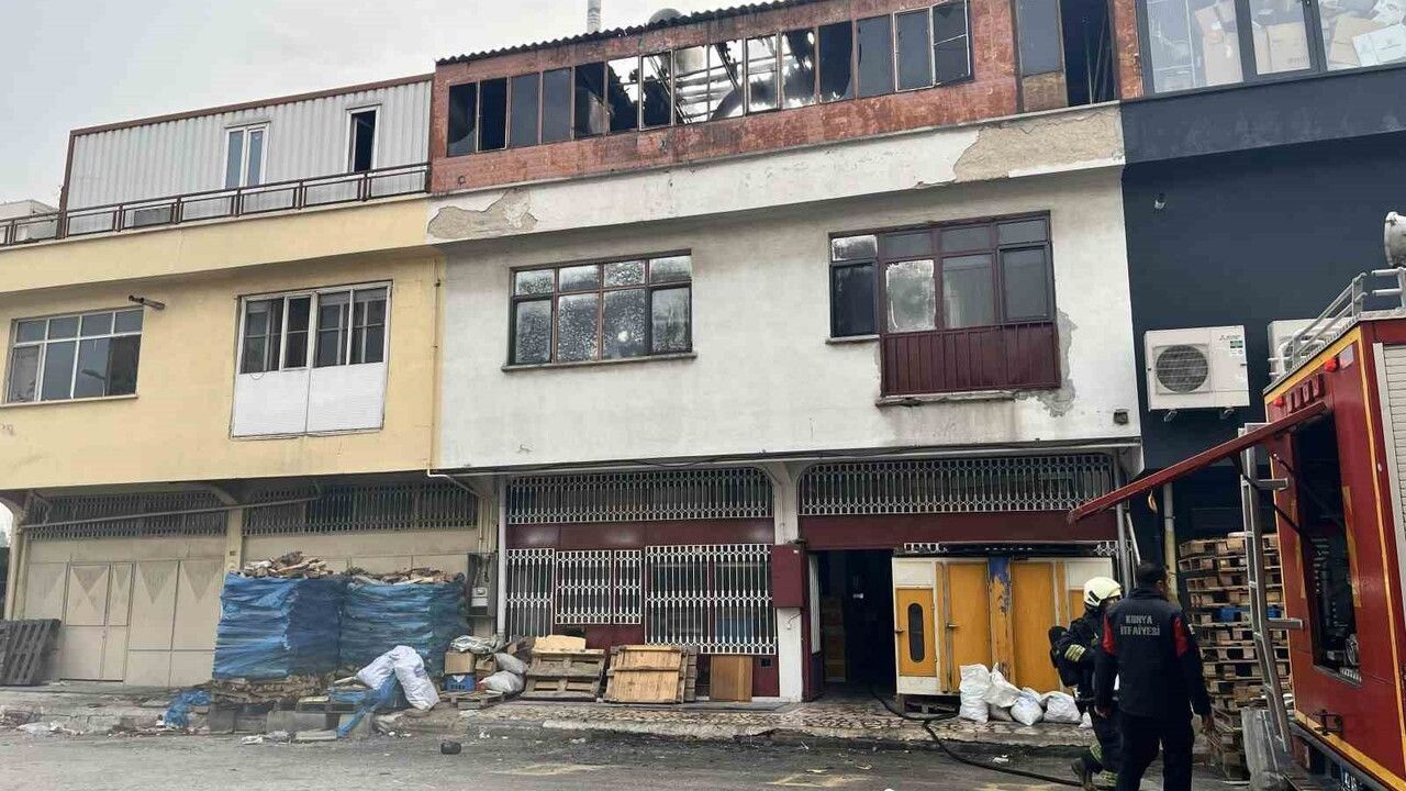Konya Karatay'da şeker imalathanesinde kazan dairesi yangını