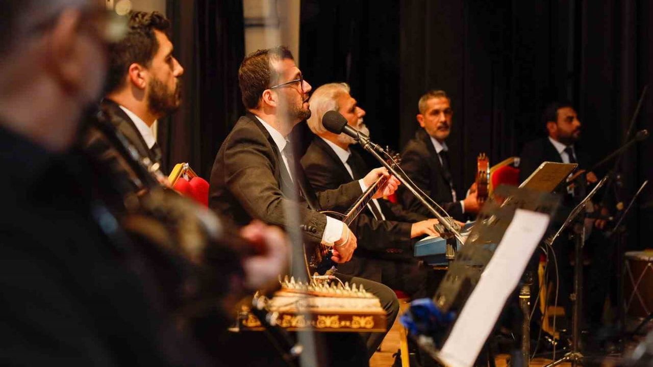 Körfez'de 'En Baba Konser' ile Arabesk Rüzgarı