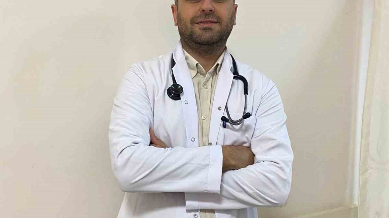 Korkuteli Devlet Hastanesi’ne yeni uzman hekimler göreve başladı