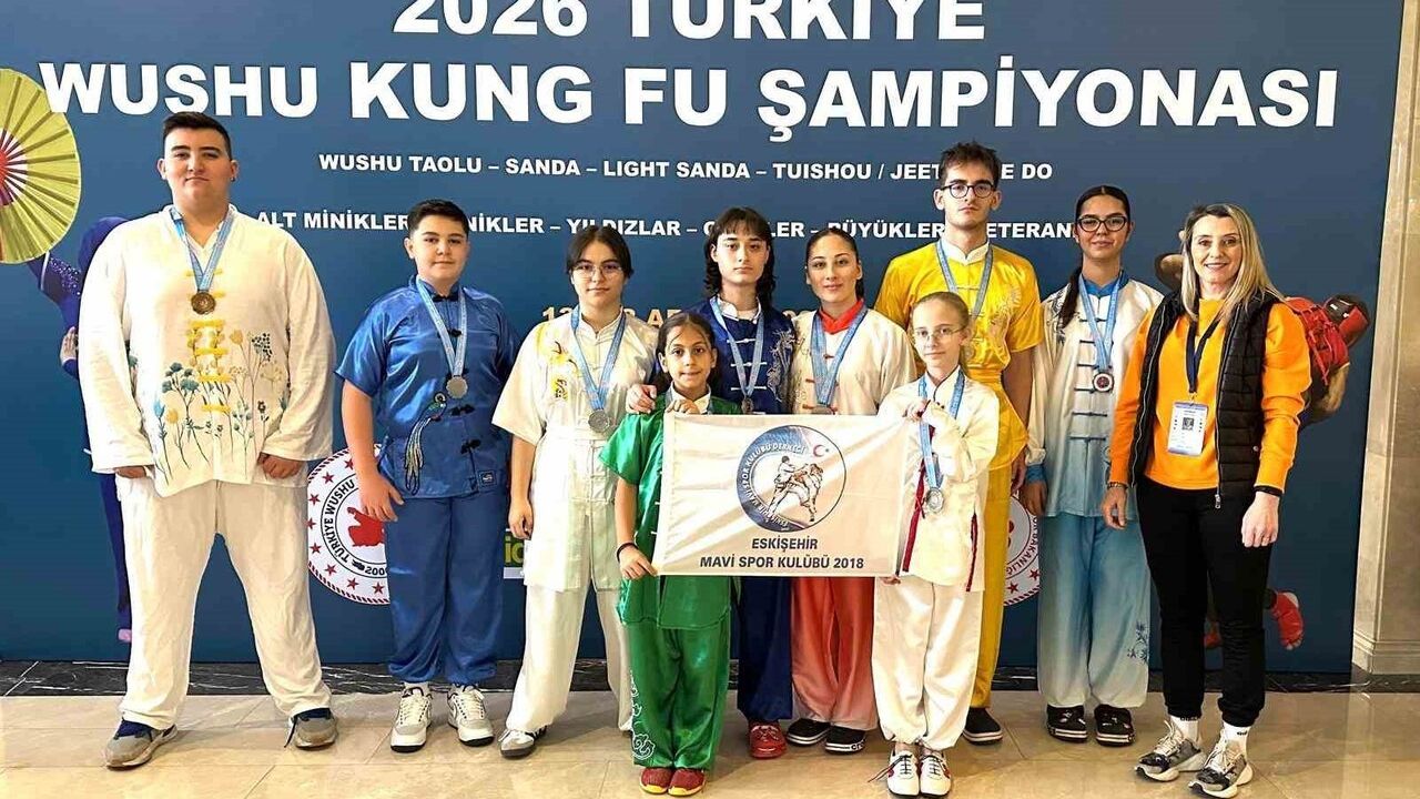 Koruyucu aile yanında yetişen Mislina, 2026 Türkiye Wushu'da 3 Türkiye derecesi