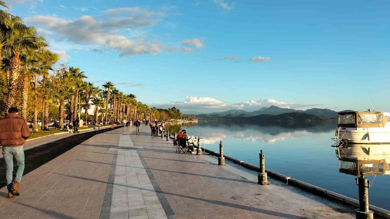 Köyceğiz'de Sandras Dağı karla kaplandı