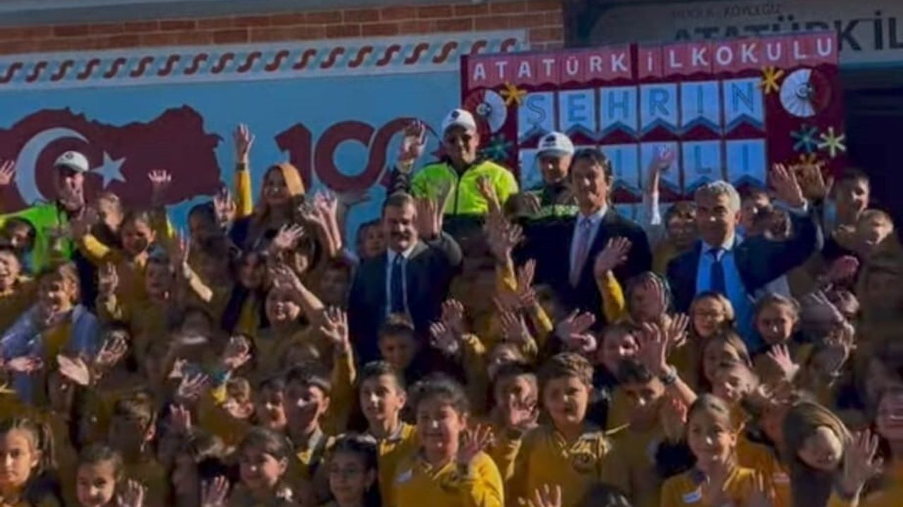 Köyceğizli öğrencilerden akıllı trafik çözümleri sergisi