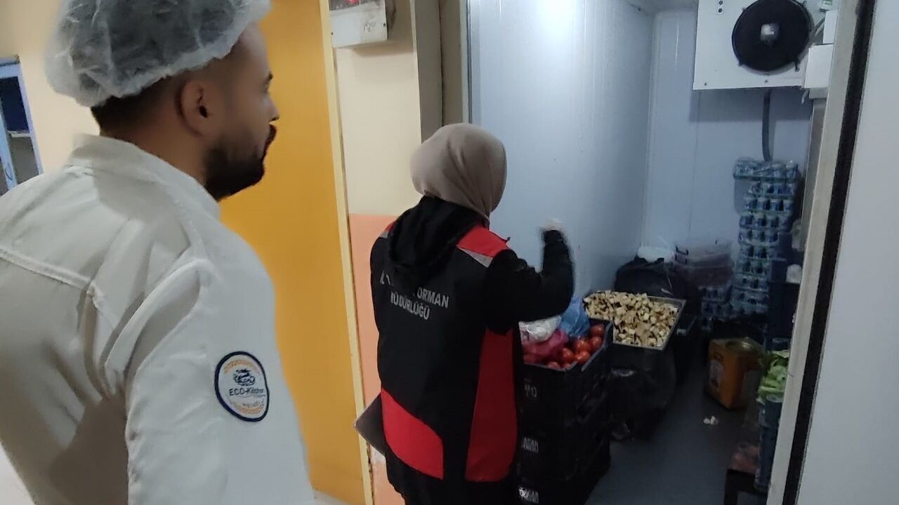 Kozan'da okul kantinlerine kapsamlı hijyen denetimi