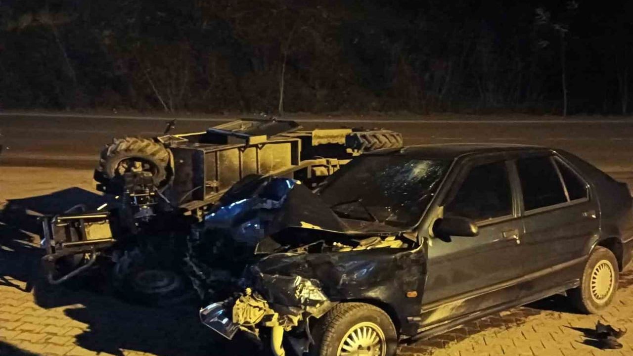 Kumru'da patpat ile otomobil çarpıştı: İki kişi yaralandı