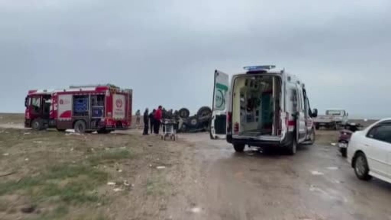 Kundu Sahili'nde traktör devrildi: 18 yaşındaki genç hayatını kaybetti