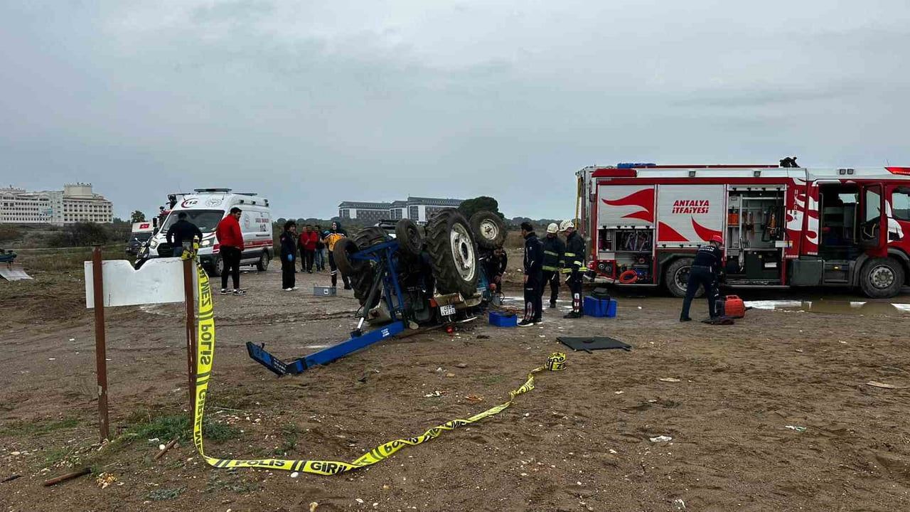 Kundu Sahili'nde traktör kazası: 18 yaşındaki genç öldü, 1 yaralı