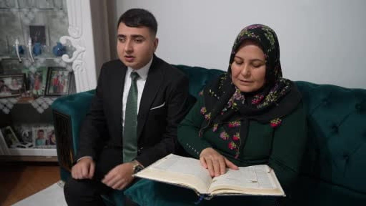 Kur’an-ı Kerim ile aydınlanan yaşam: Görme engelli genç 1 yılda hafız oldu