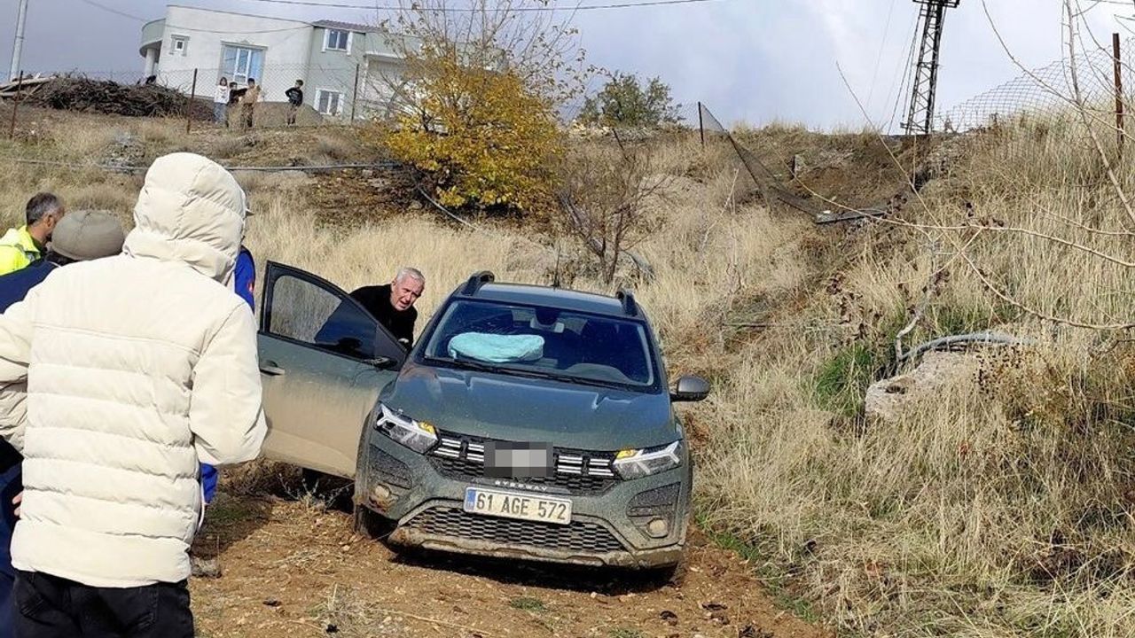 Kurtalan'da SUV devrildi: Yolcular yara almadan kurtuldu