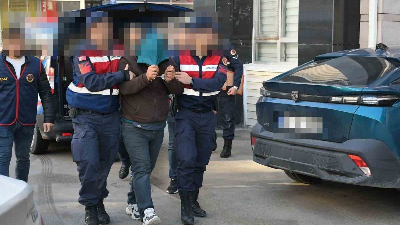 Kuşadası’nda "Mobilyacı Mehmet" lakaplı firari, müebbetle aranan Süleyman Kaya çıktı