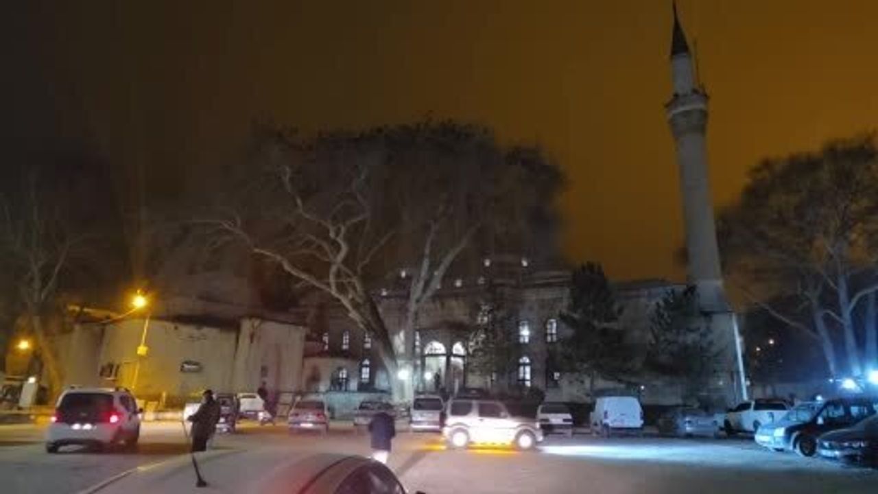 Kütahya'da 'Camide Buluşalım' Sabah Namazı ve Mazlumlar İçin Dualar