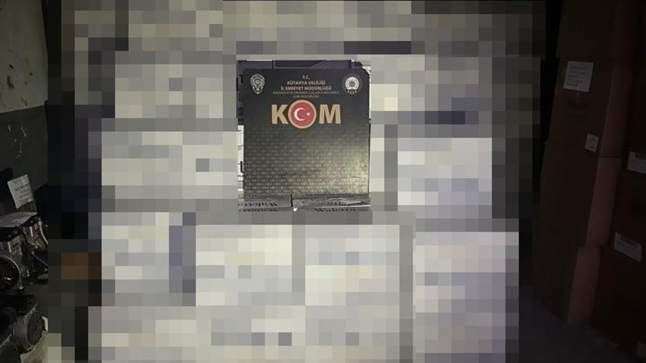 Kütahya’da durdurulan araçta 5 milyon 190 bin boş makaron bulundu