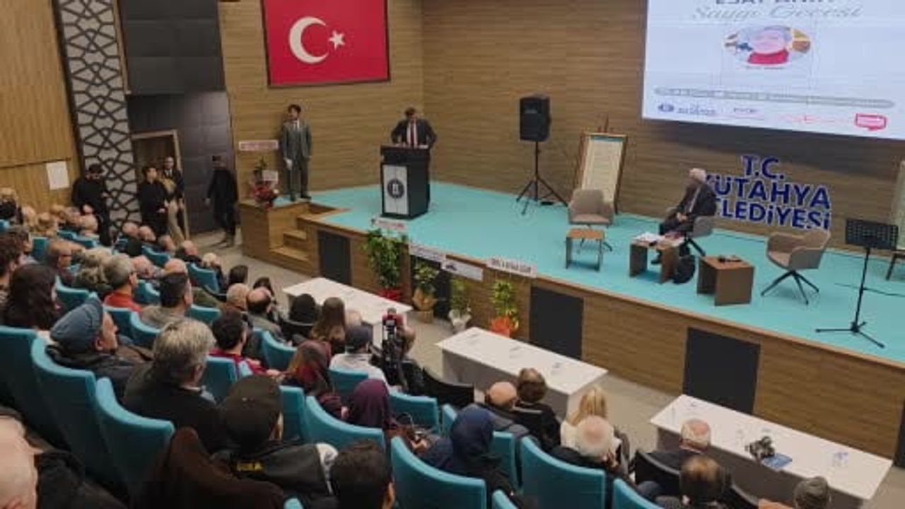 Kütahya’da Esat Anık için 'Saygı Gecesi' düzenlendi