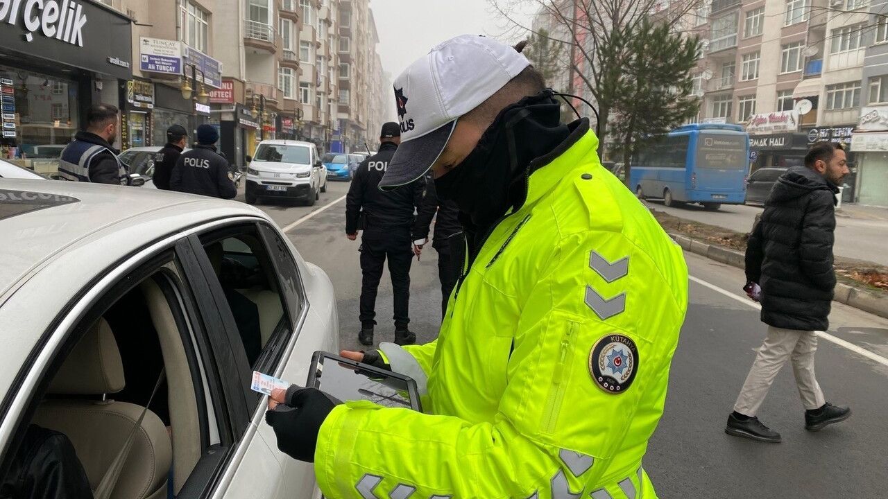 Kütahya’da İl Genelinde Kapsamlı Asayiş Denetimleri