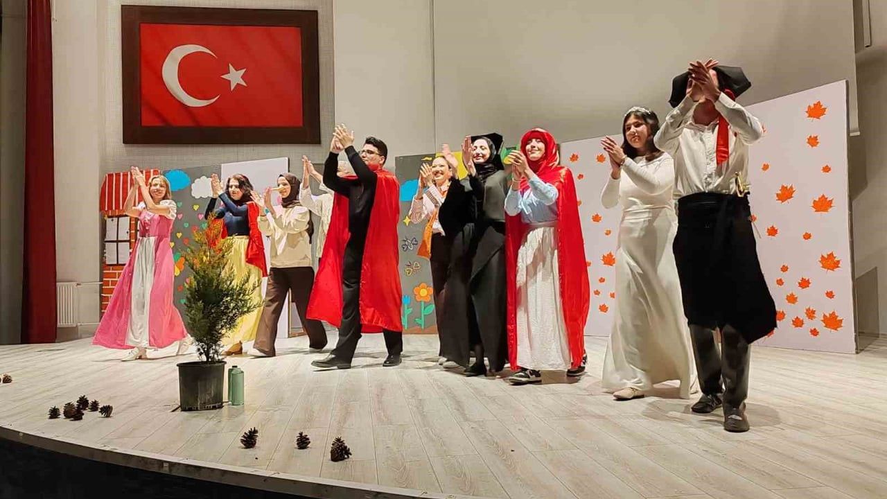 Kütahya'da "Ormanın Şifresi" öğrencilerle buluştu