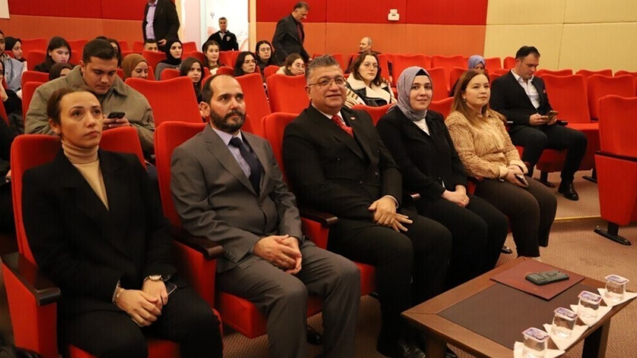 Kütahya Dumlupınar Üniversitesi'nde İnsan Hakları Konferansı