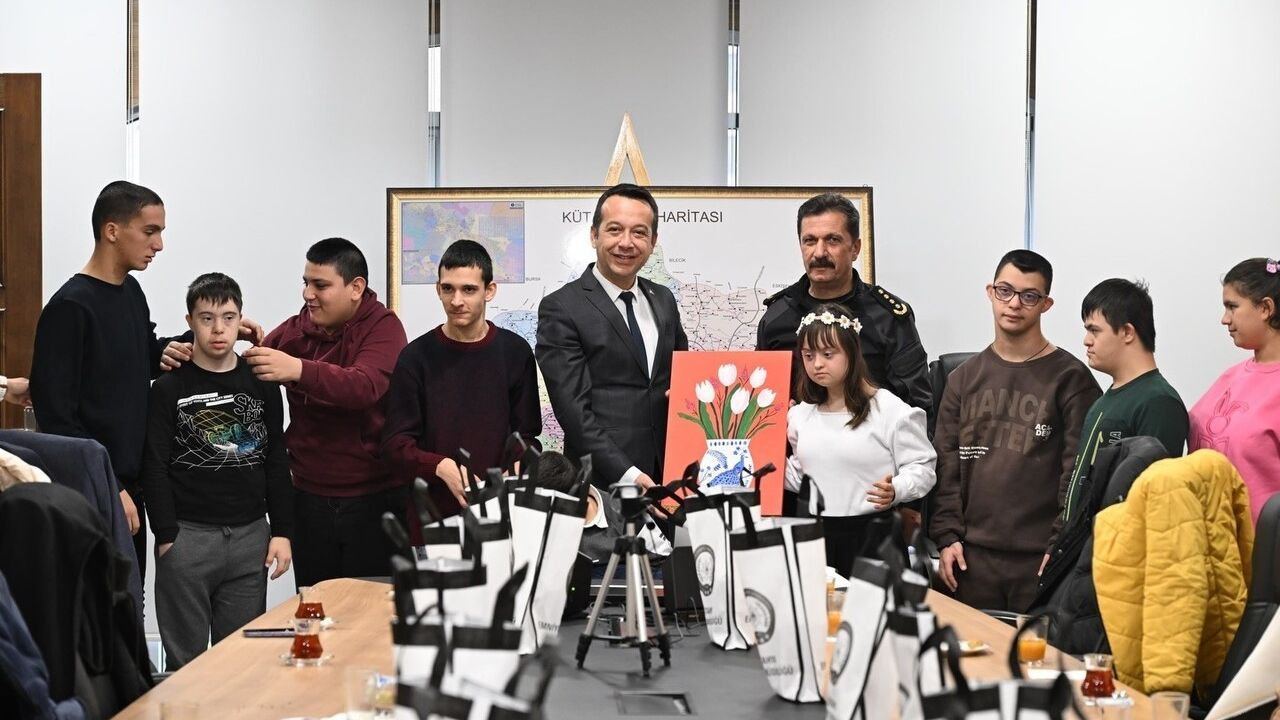 Kütahya İl Emniyet Müdürü Osman Elbir'den Özel Eğitim Ziyareti