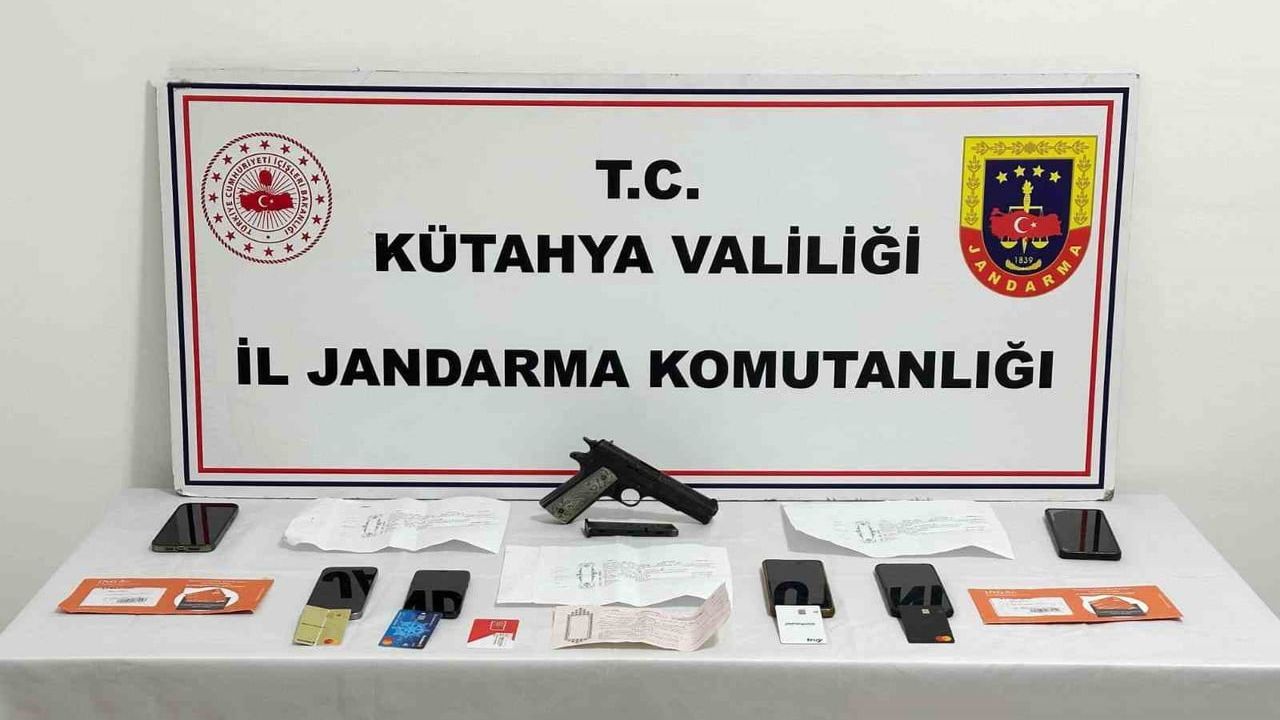 Kütahya Jandarması siber dolandırıcılık operasyonunda 2 tutuklama