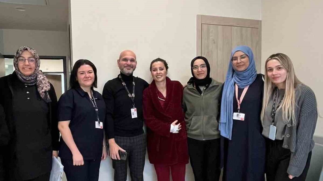 Kütahya Şehir Hastanesi’nden başarılı cerrahi: 25 ve 40 cm’lik yumurtalık kitleleri çıkarıldı