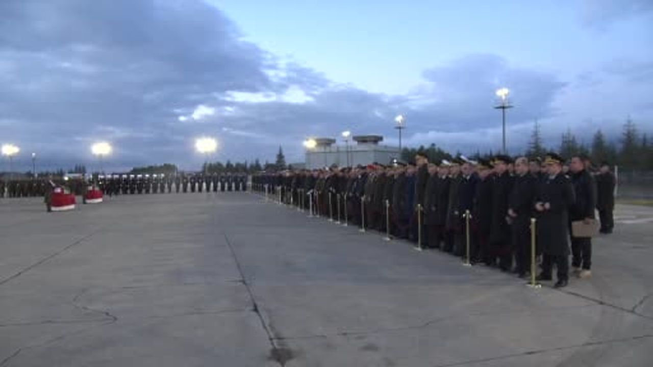 Libya Genelkurmay Başkanı ve Heyeti Ankara’da Resmi Törenle Uğurlandı