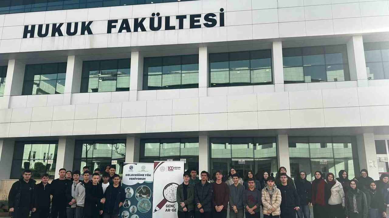 Liseliler Sakarya Üniversitesi'ni Gezdi — 'Geleceğime Yön Veriyorum' Projesi