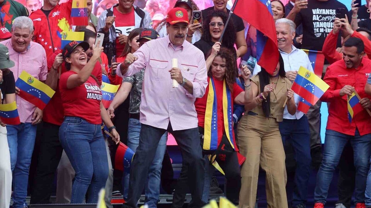 Maduro’dan halka mutlak sadakat sözü: "Size asla ama asla ihanet etmeyeceğim"