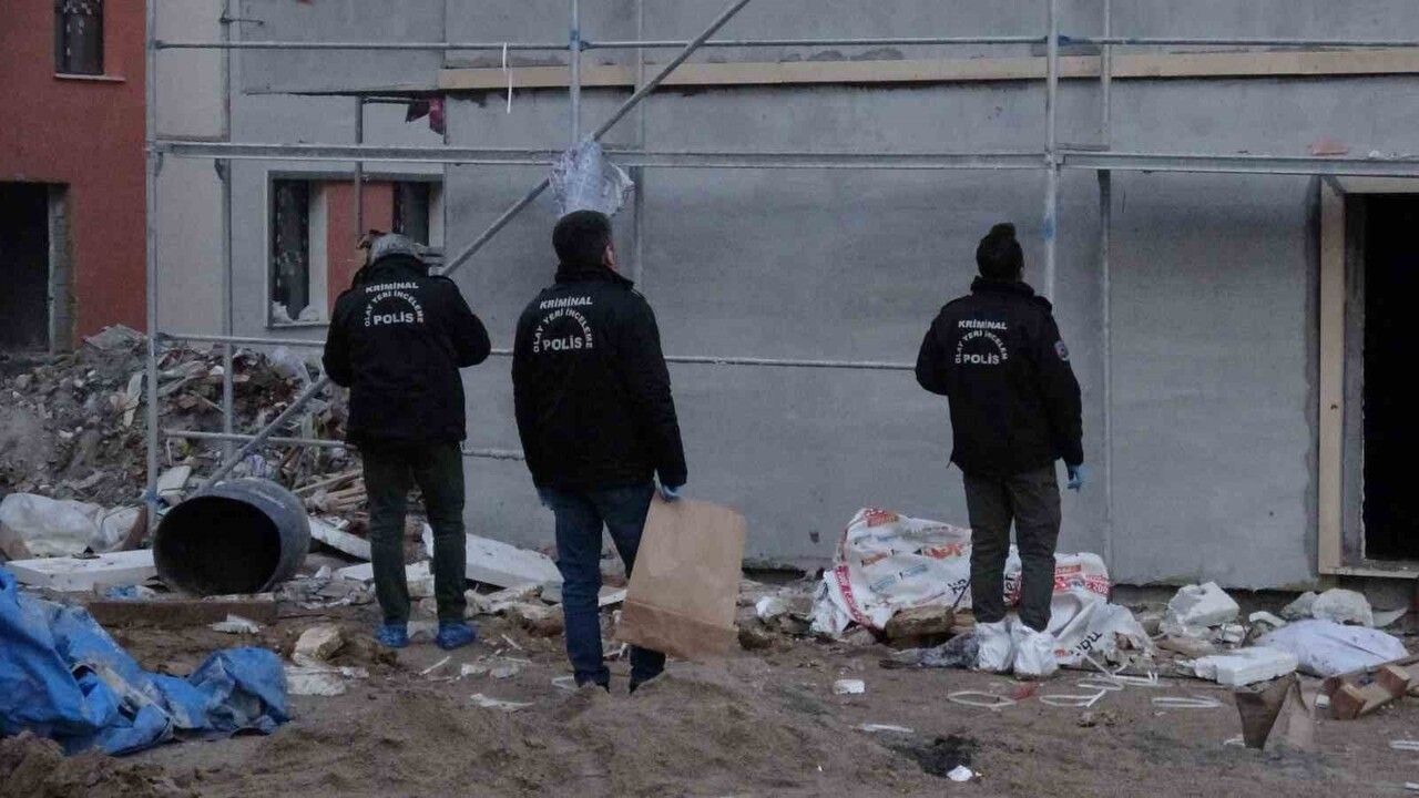 Malatya'da 6 katlı inşaatın çatısından düşen işçi ağır yaralandı