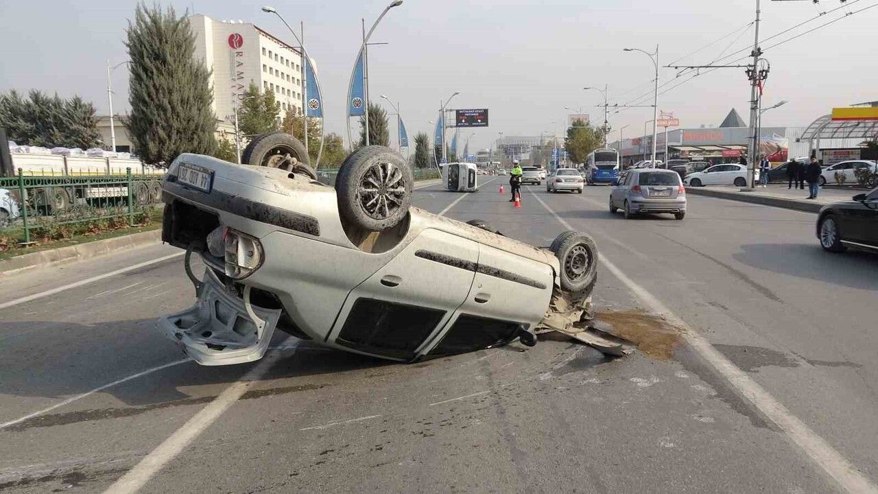 Malatya’da iki aracın çarpışması: 3 yaralı