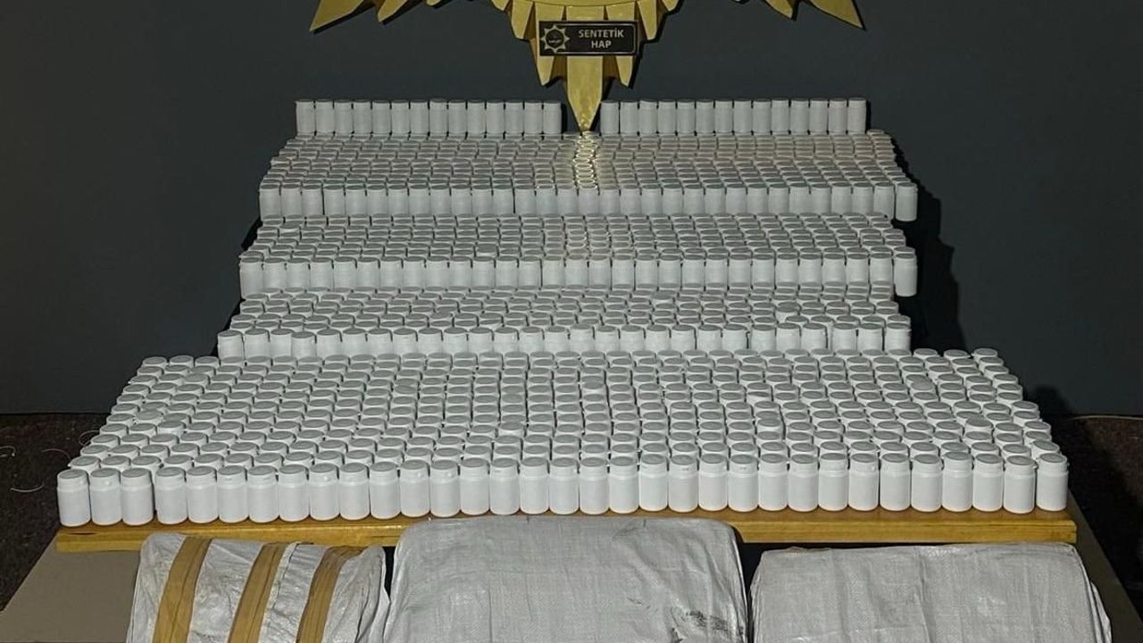 Malatya'da narkotik operasyonu: 75 bin 376 adet sentetik ecza ele geçirildi